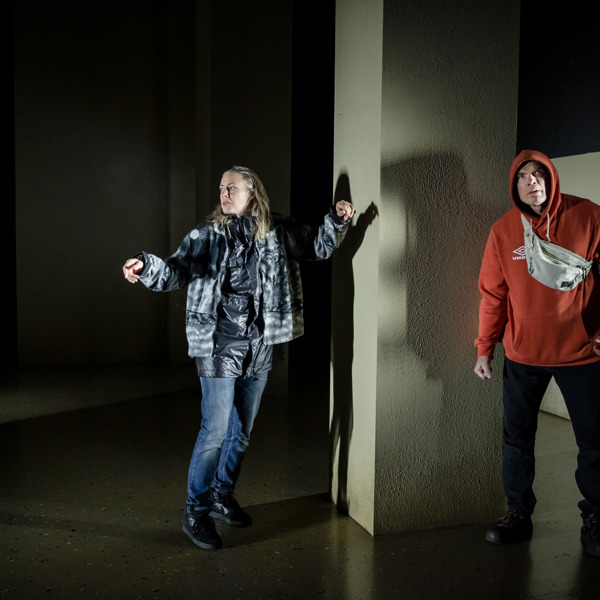 Eva Rexed och Peter Järn i Ambulans.