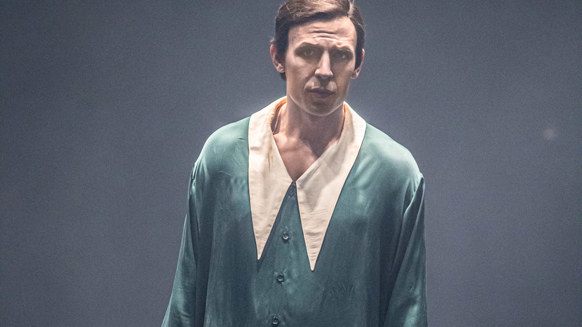 Hannes Meidal i (Macbeth).