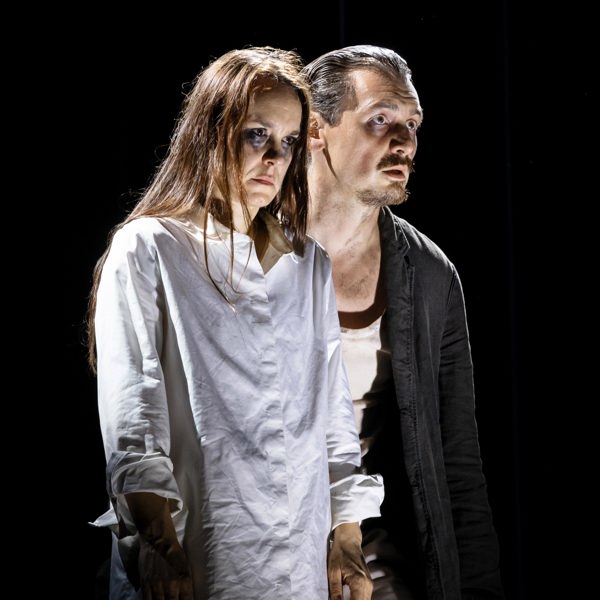 Rebecka Hemse och David Fukumachi Regnfors i Elektra.