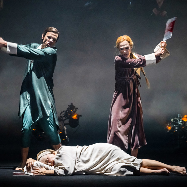 Hannes Meidal, Christina Schollin och Maia Hansson Bergqvist i (Macbeth).