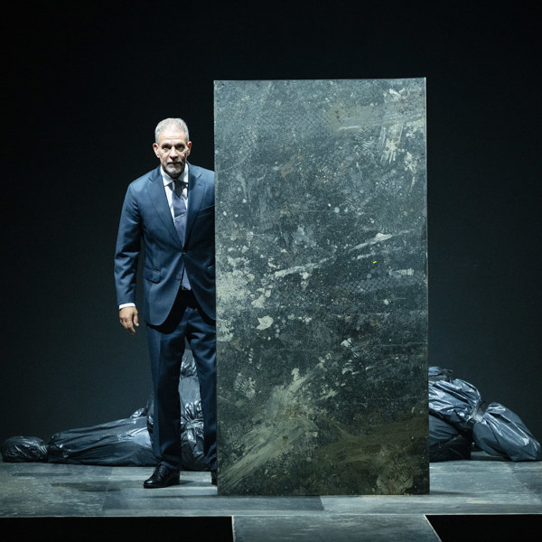 Thomas Hanzon i Hamlet.