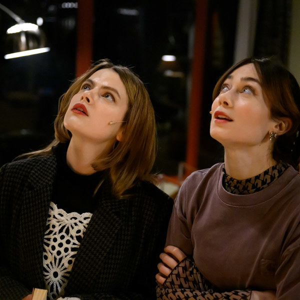 Alva Bratt och Rebecca Plymholt i Rage.