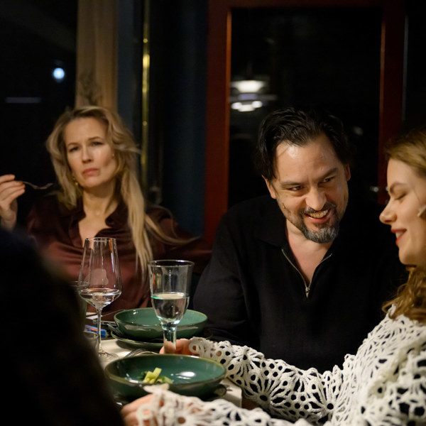 Elin Klinga, Danilo Bejarano och Alva Bratt i Rage.