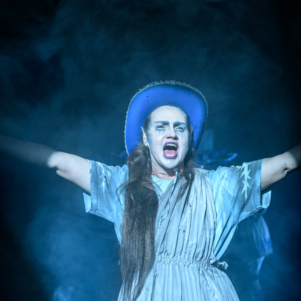 Tanja Lorentzon i Nemesis.