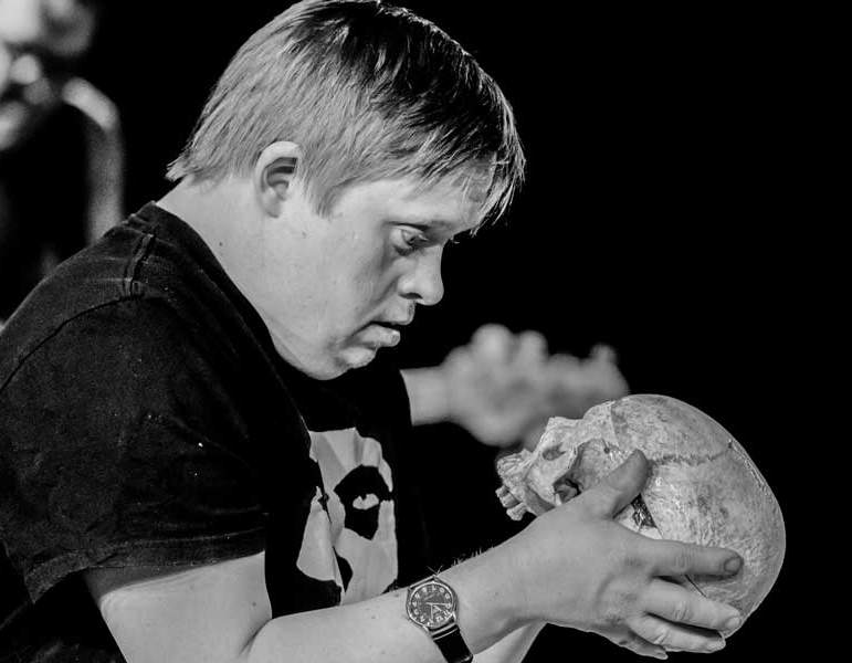 Manniskokung Hamlet Foto Martin Nauclare (1)