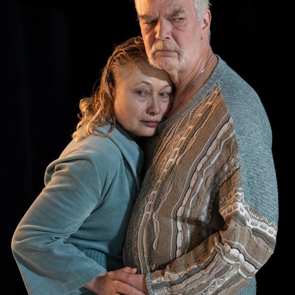 Kristina Törnqvist och Jakob Eklund i Svindel